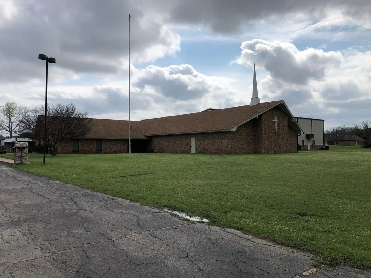 Santa Fe Baptist Church church in Weatherford